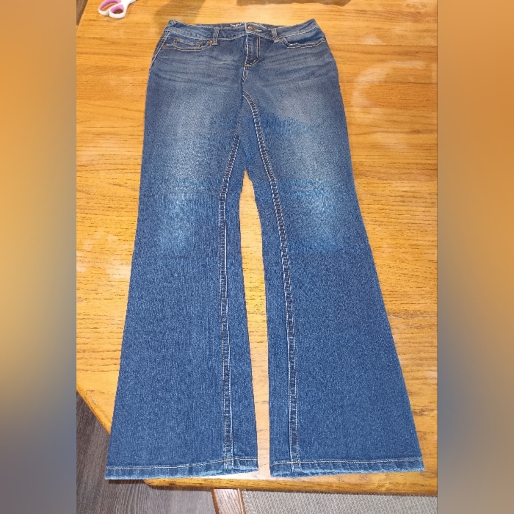 LOT: THREE Maurices Size 9/10 Long Straight/Bootcut Leg Jeans